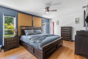 3 soveværelser, skrivebord, strygejern/strygebræt, Wi-Fi