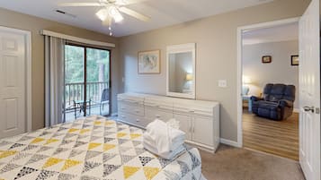 2 bedrooms, iron/ironing board, internet, bed sheets