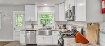 Charming home with game room, private washer/dryer, and WiFi