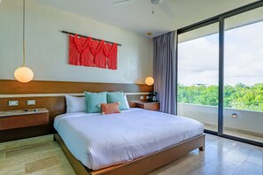 Planxa i posts de planxar, Internet i roba de llit 