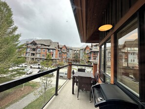 Familiesuite, fjellutsikt | Utsikt fra balkong