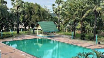 Utomhuspool