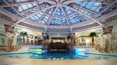 Islandcastle hotel&water park