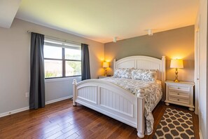 3 bedrooms, iron/ironing board, WiFi, bed sheets - 3BD/3BA Beauty! Summa (Branson)