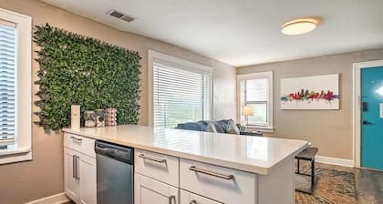 Cute Midtown 1 Bedroom