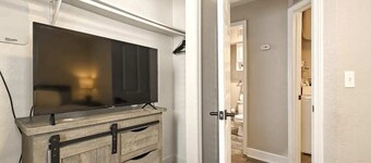 Cute Midtown 1 Bedroom