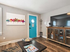 Interior - Cute Midtown 1 Bedroom (Kansas City)