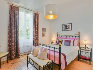 5 chambres, accès à Internet