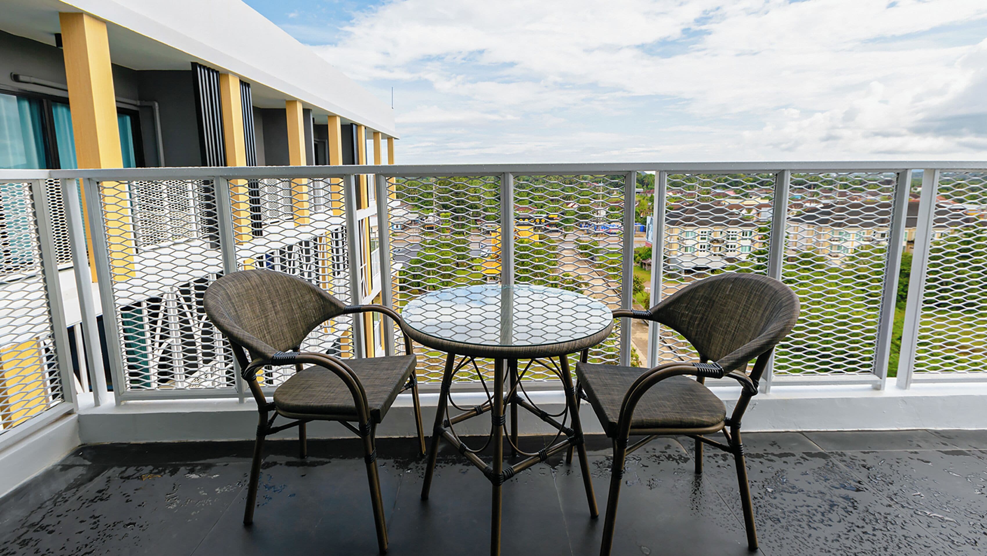 Suite | Caja de seguridad en la habitación, wifi gratis y ropa de cama 