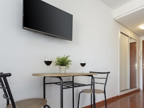 Dining - Sunstay Loft Seaview Benalmadena (Benalmádena)