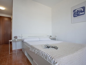 Iron/ironing board, Internet, bed sheets - Sunstay Loft Seaview Benalmadena (Benalmádena)