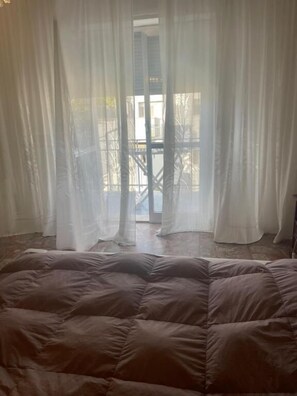 2 slaapkamers, een strijkplank/strijkijzer