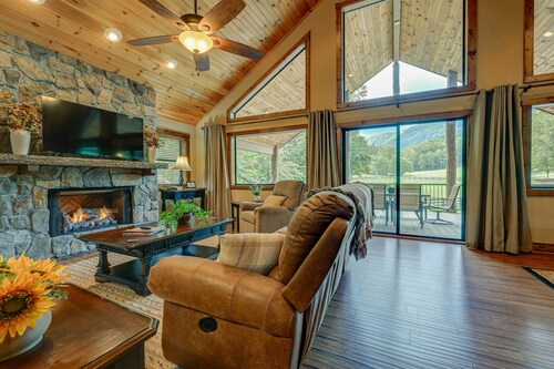 28 Acres: Home w/ Barn & Fire Pit Near Franklin!