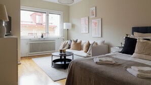 1 bedroom, iron/ironing board, Internet - One Room Apartment At Södermalm (Stockholm)