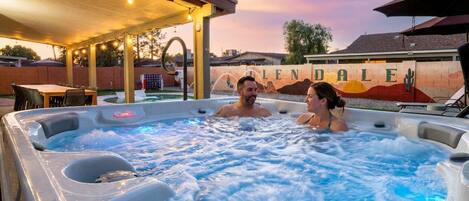 Bain à remous extérieur