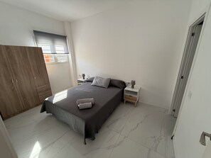 2 soverom, reiseseng for barn, wi-fi og sengetøy