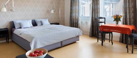 1 bedroom, free WiFi, bed sheets