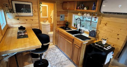 Soul Food Cafe Tiny Home Camper in charming Yemassee, SC with WiFi, Heat, AC, et
