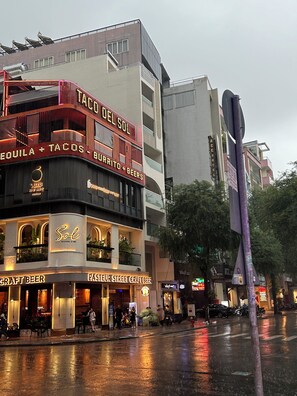 Front of property - Ben Thanh Luxury Suite Hotel & Spa (Ho Chi Minh City)