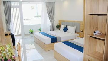 Family Studio Suite | Soundproofing, iron/ironing board, free WiFi
