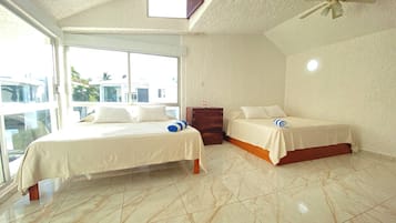 5 quartos, escrivaninha, ferros/tábuas de passar roupa, Wi-Fi