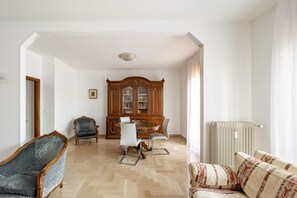 Imagen sin descripción, 3 de 21, botón