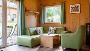 Smart TV, fireplace, DVD player - Lavish Chalet in Sankt Georgen with Jacuzzi (Sankt Georgen am Kresichberg)