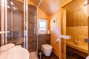 Shower, hair dryer - Lavish chalet with whirlpool (Sankt Georgen am Kresichberg)
