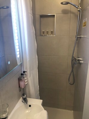 Gratis toiletartikler, hårtørrer, Sæbe, Shampoo