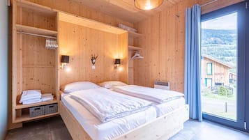 4 bedrooms, free WiFi