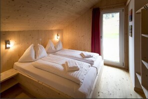 4 Schlafzimmer, Reisekinderbett, kostenloses WLAN