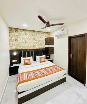 ダブルルーム | WiFi (無料)