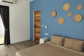 3 chambres, fer et planche à repasser, Wi-Fi, draps fournis