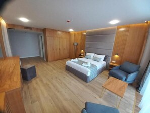 Coffres-forts dans les chambres, rideaux occultants