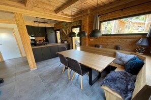 Dining Room - Attractive chalet with sauna (Sankt Georgen am Kresichberg)