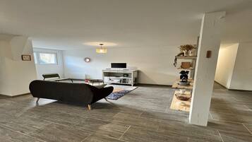 Smart-tv en een kantoor