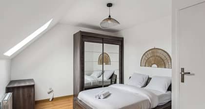 Chic friendly and spacious house