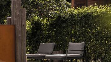 Hage