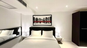 2 bedrooms, iron/ironing board, Internet, bed sheets