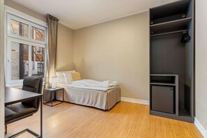 Economy Single Room | Desk, laptop workspace, free WiFi, bed sheets