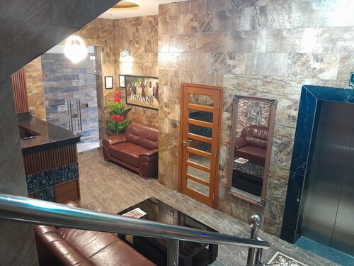 MAZOLA DIAMOND HOTEL