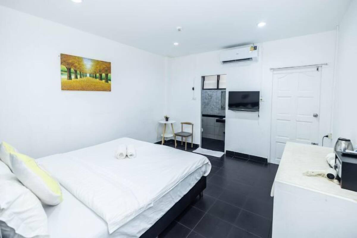 1 quarto, edredons de pluma, cofres nos quartos, cortinas blackout