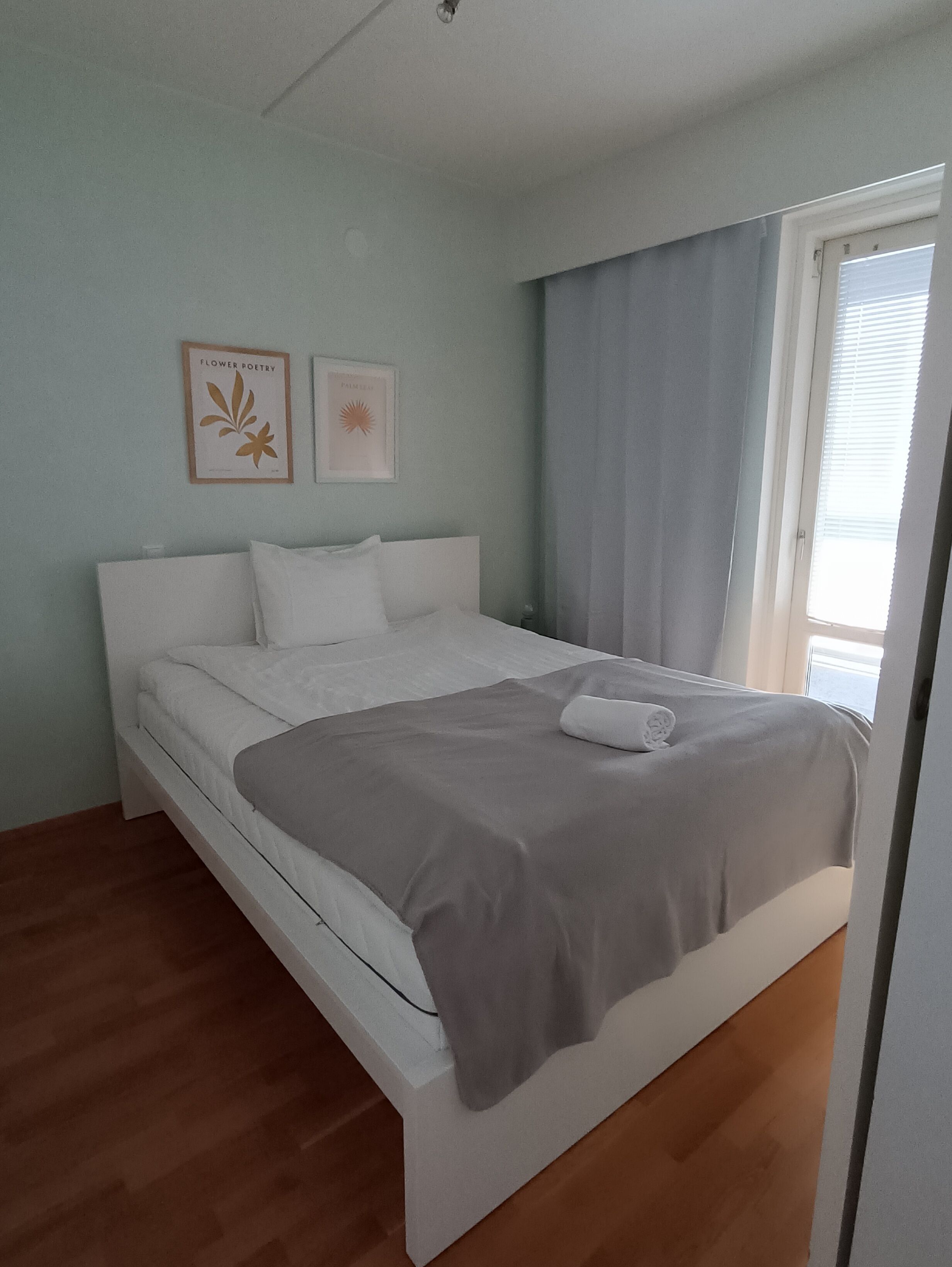 1 habitación, escritorio, wifi y ropa de cama 