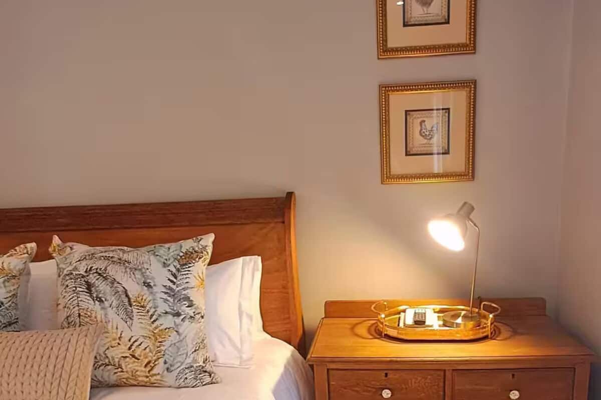 Luxury Studio Suite, Patio, Courtyard View | 1 bedroom, in-room safe, blackout curtains, iron/ironing board