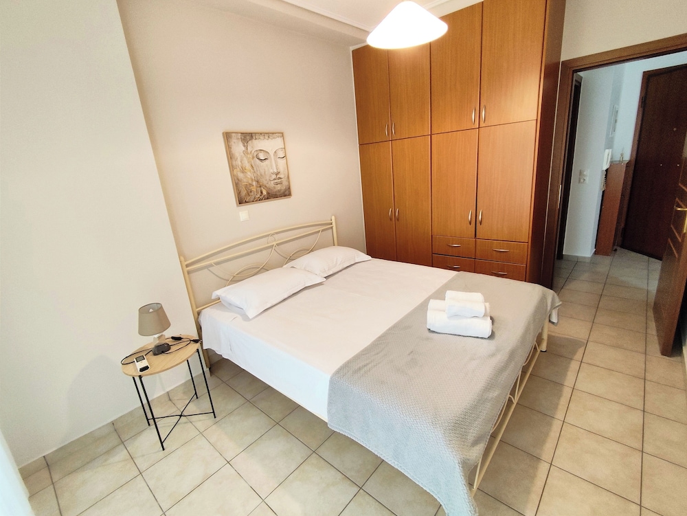 Charming 1bedroom apartment with WiFi, AC in fantastic Athina Athens