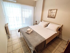 1 chambre, fer et planche à repasser, Wi-Fi, draps fournis