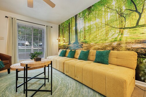 Centrally Located 6BD Home - BBQ - 5 Mins to FSU