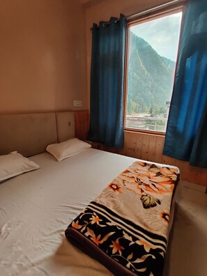 Dobbeltrom – deluxe, balkong, fjellutsikt | Utsikt fra balkong