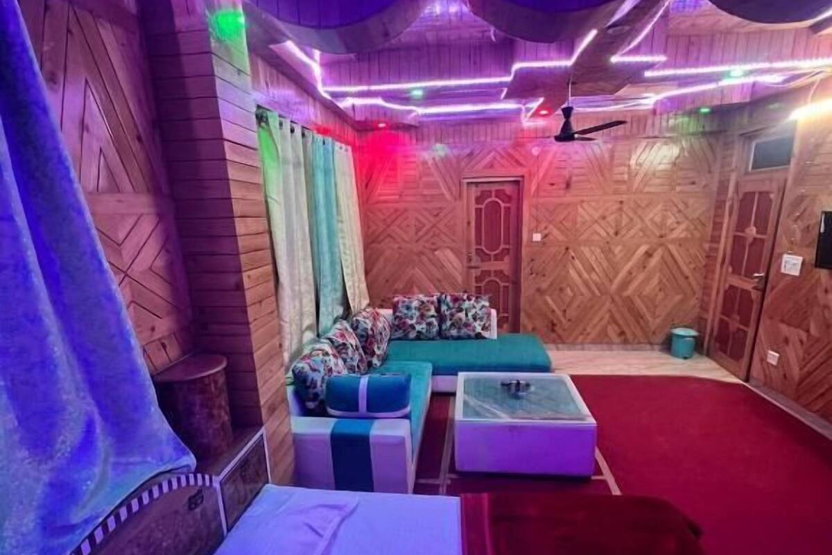 Memory-foam beds, blackout curtains, free WiFi