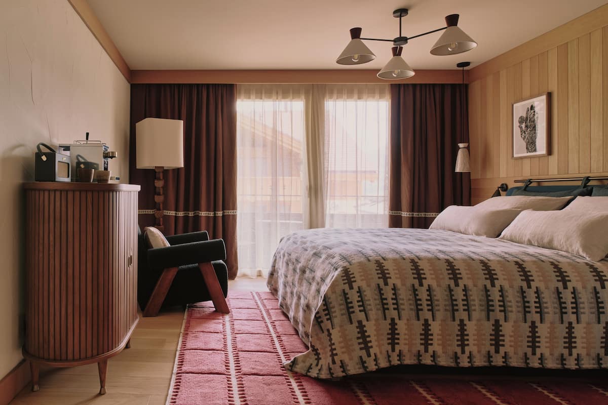 Village Cosy Double Room | In-room safe, blackout drapes, soundproofing, free WiFi
